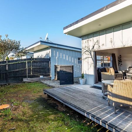 Two Four Cologne Villa Martinborough Exterior photo